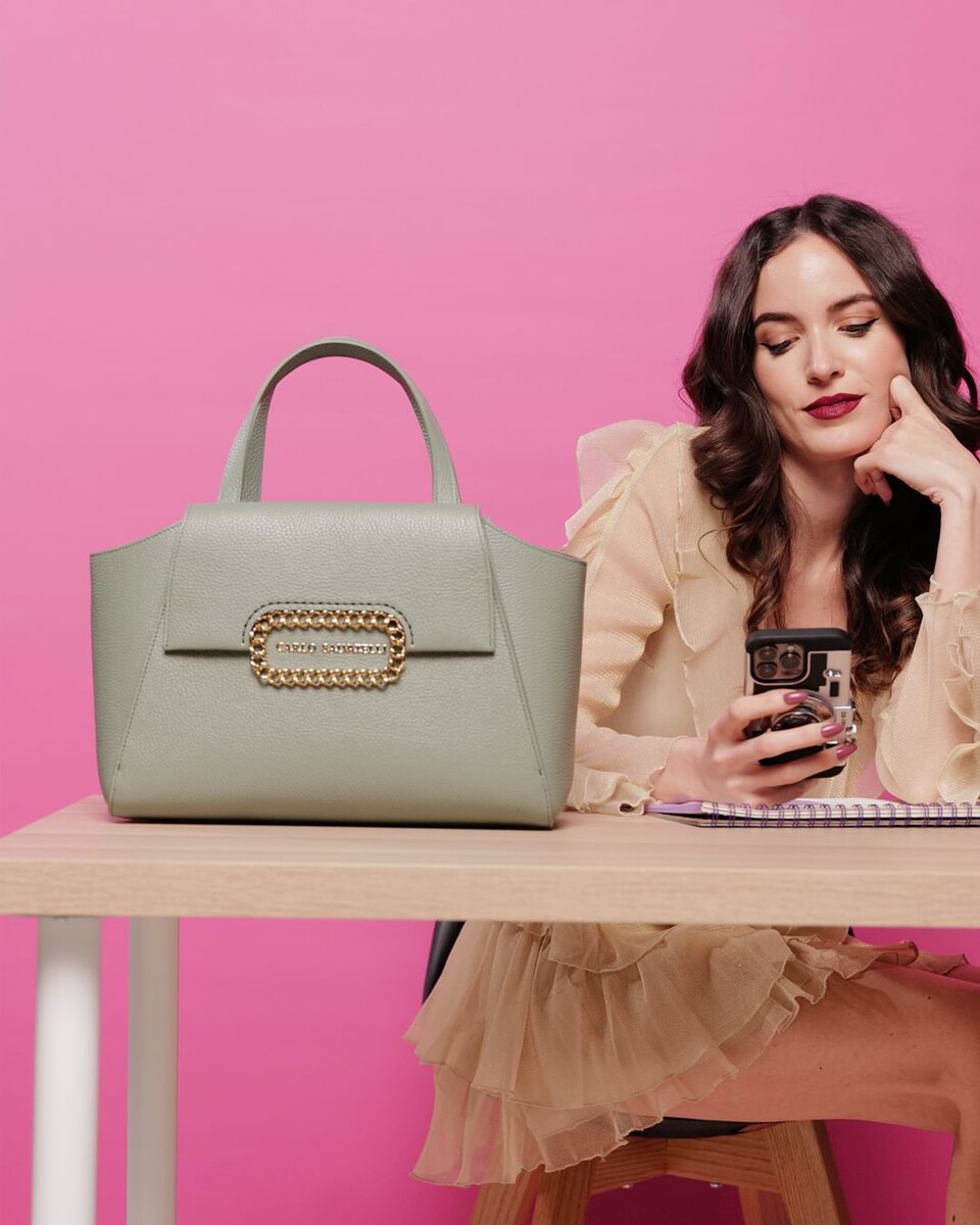 Источник Carlo Salvatelli 