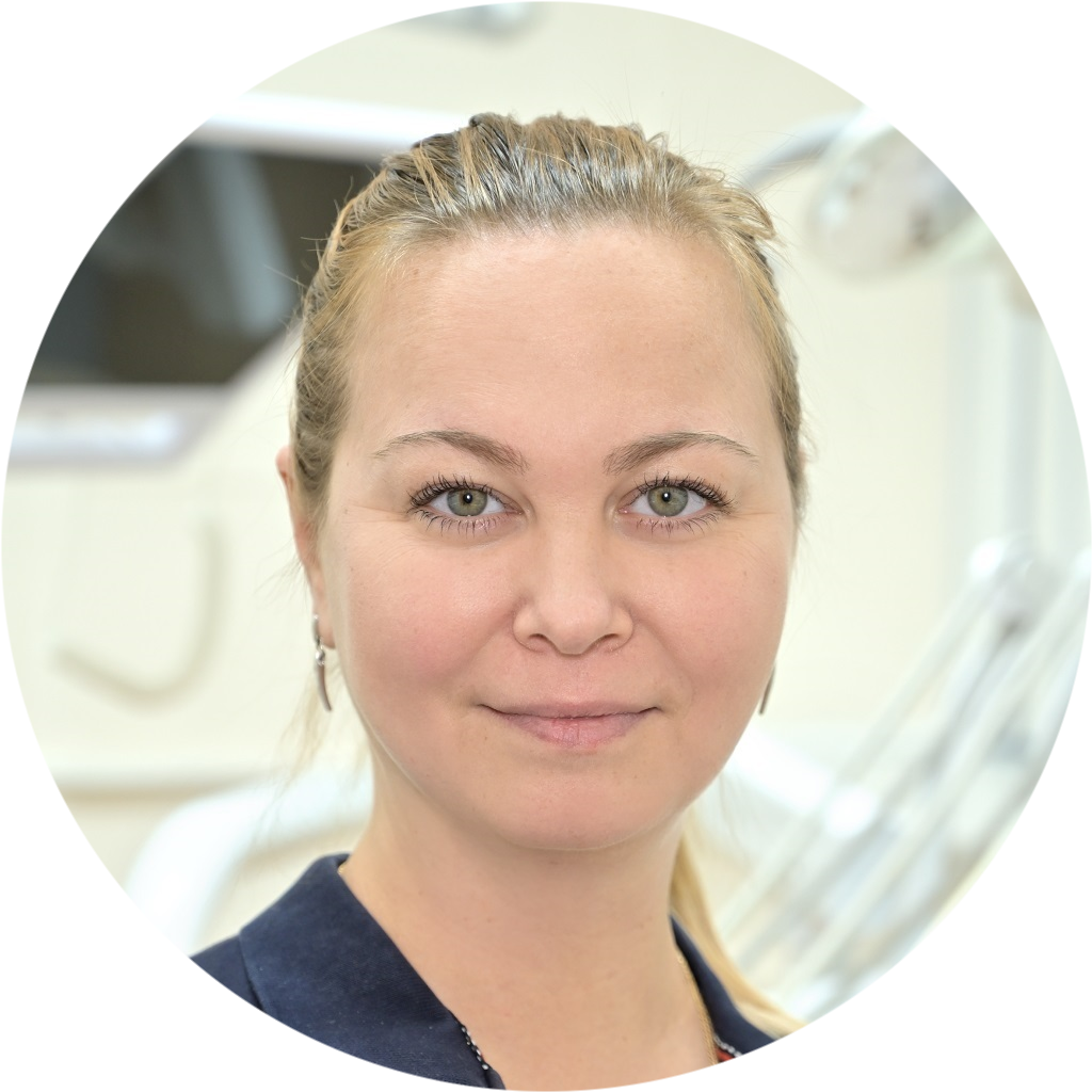 Стоматолог-терапевт клиники Денталь Ивашова Мария Алексеевна рассказывает об опасностях запустения заболевания флюс