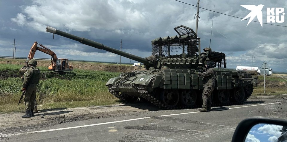    По-вашему, недостаточно предложения: "передислоцированы необходимые воинские части и подразделения, имеющие боевой опыт"? Александр КОЦ