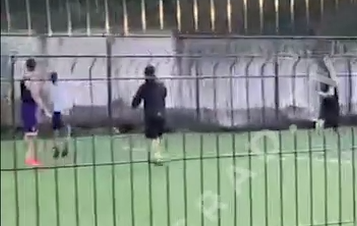 Дети боятся попросить трудолюбивых поваров покинуть площадку. Скриншот видео: Царьград