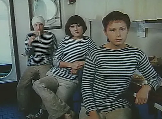 В 1981 году на телевидении показали фильм «Берегите женщин» за авторством сразу двух режиссеров, Виктора Макарова и Александра Полынникова.-9