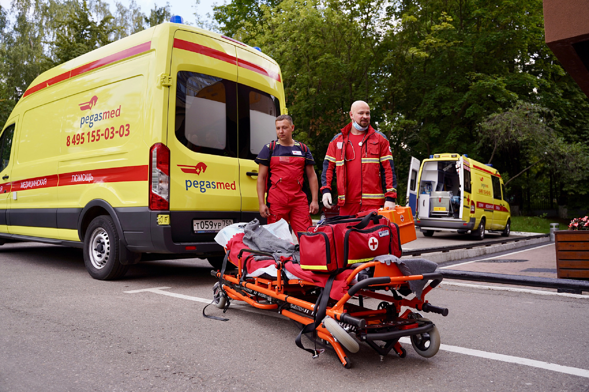 Коммерческая скорая помощь ПегасМед. Доктор Александр Фетисов