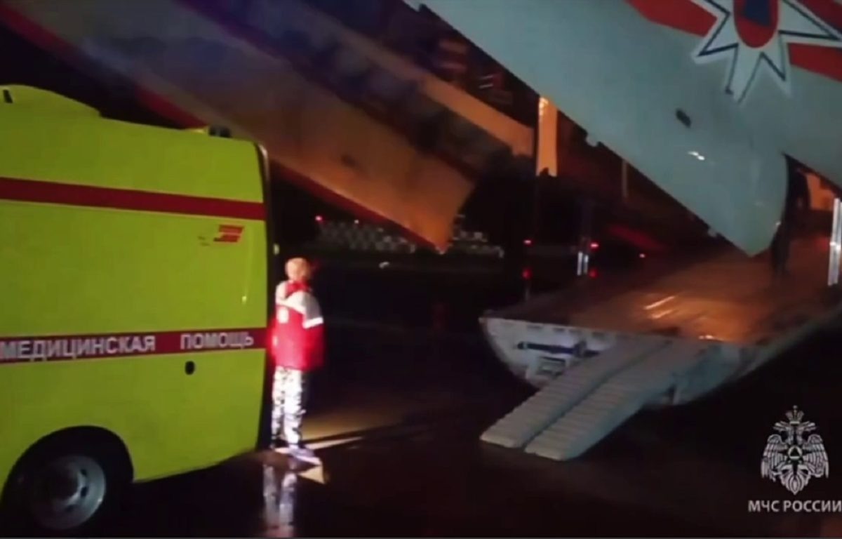    Спецборт МЧС оснащен всем необходимым медицинским оборудованием