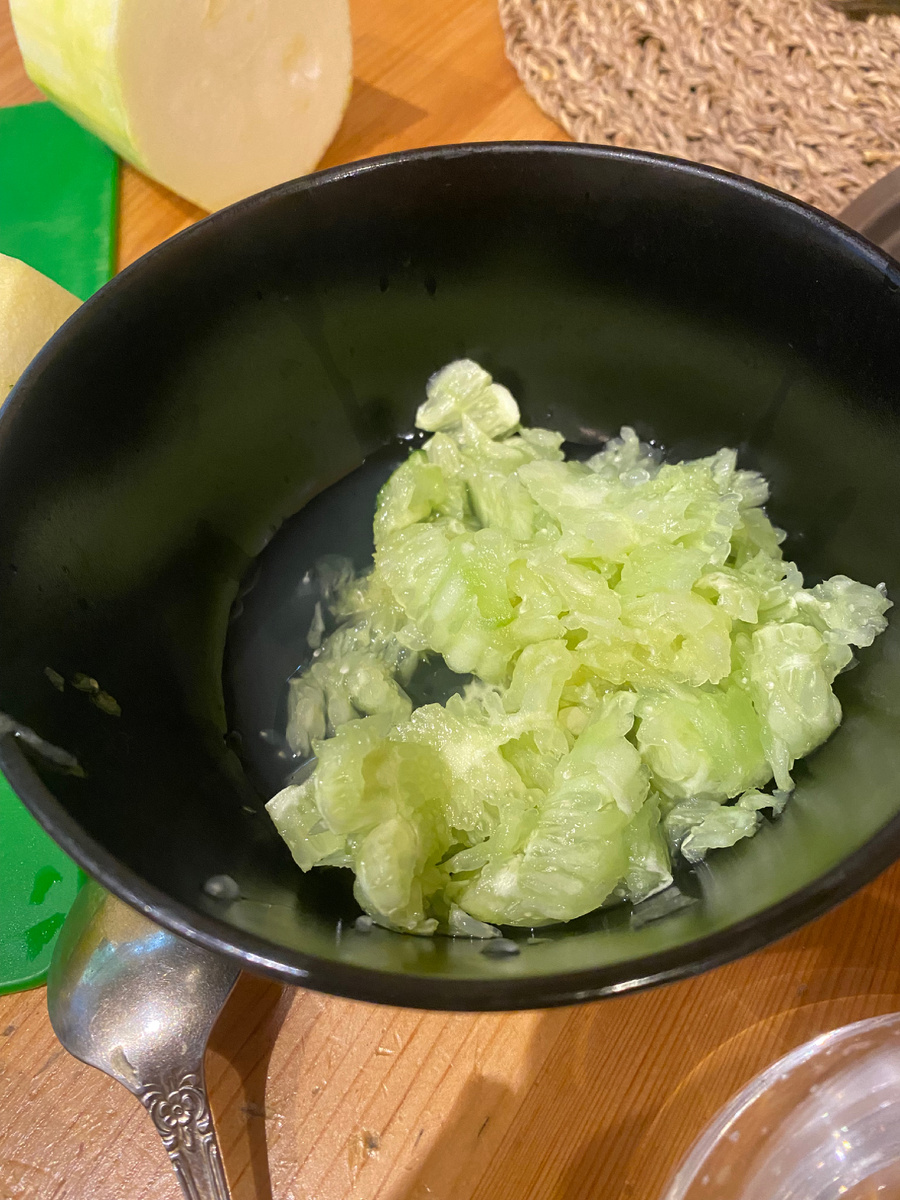 Смешать с майонезом и съесть, урча)