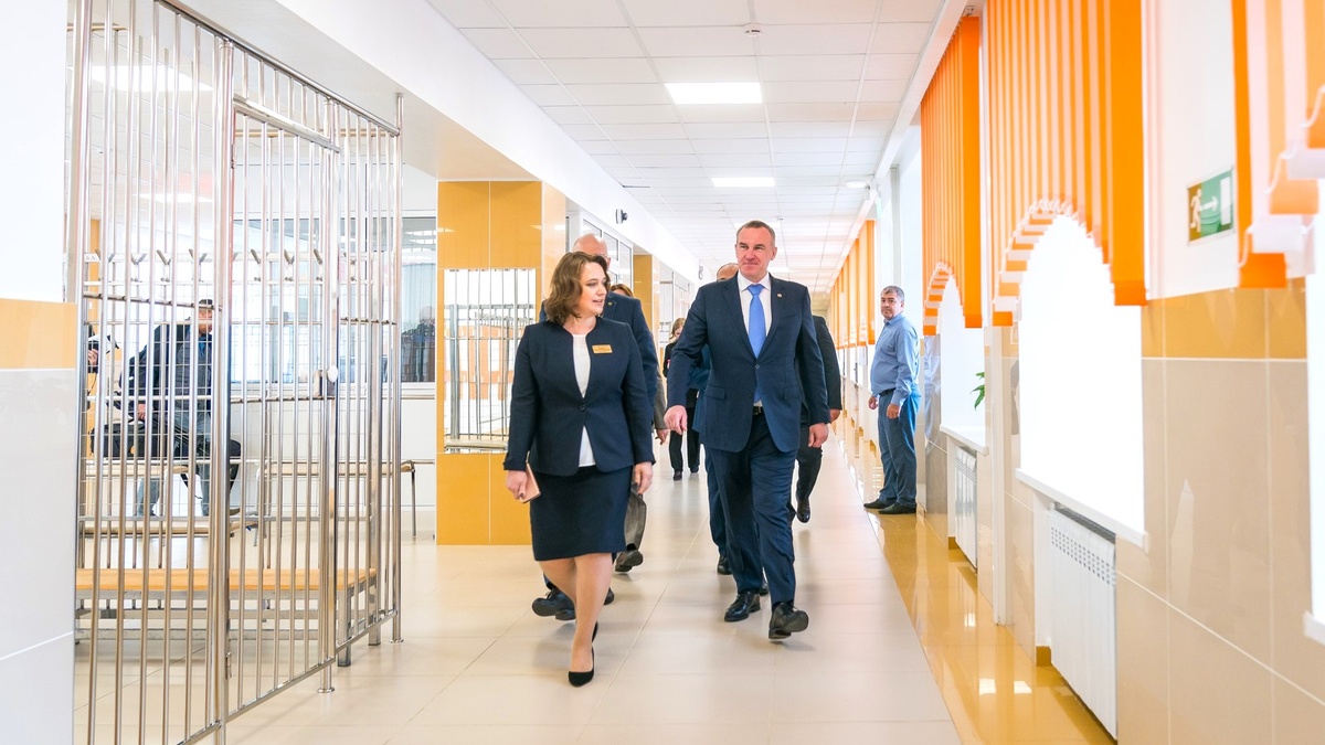    Руслан Кухарук посетил школу Урая, в которой учился