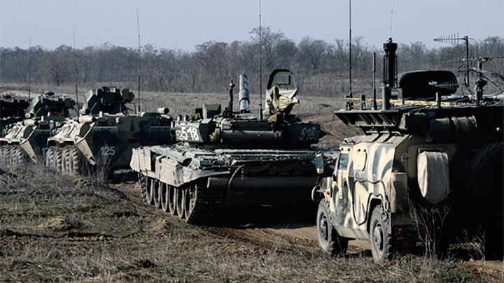    В Курскую область продолжает прибывать подкрепление. Фото Минобороны России