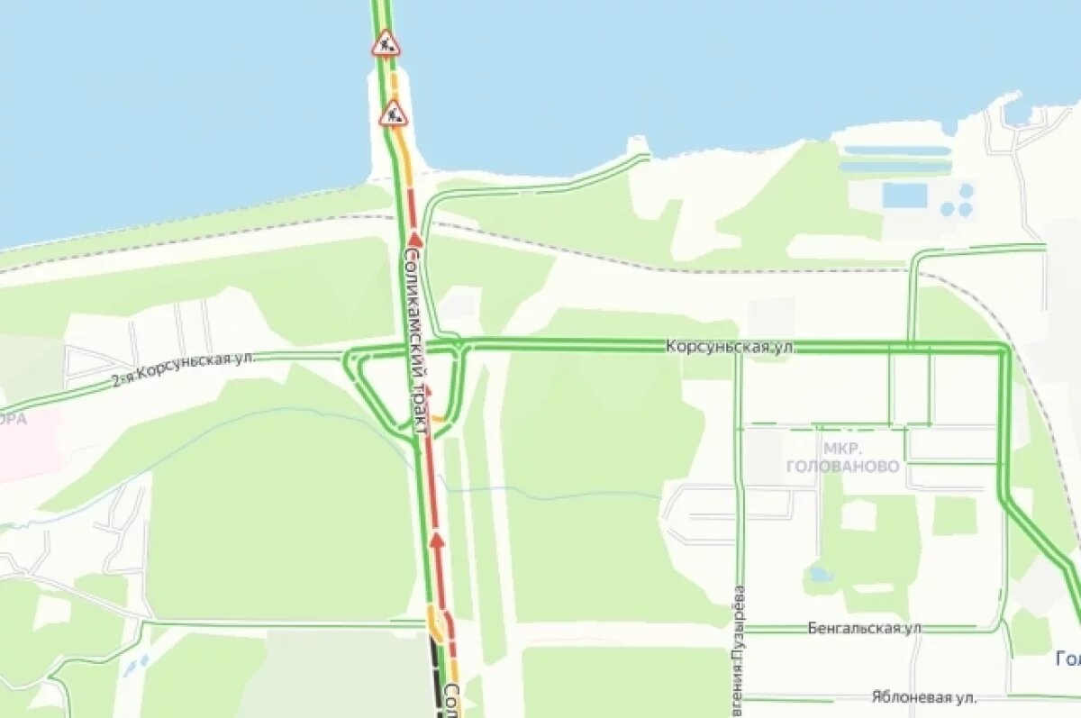    По данным сервиса Яндекс.Карты, к 17.53 затор растянулся от улицы Фрунзе до моста