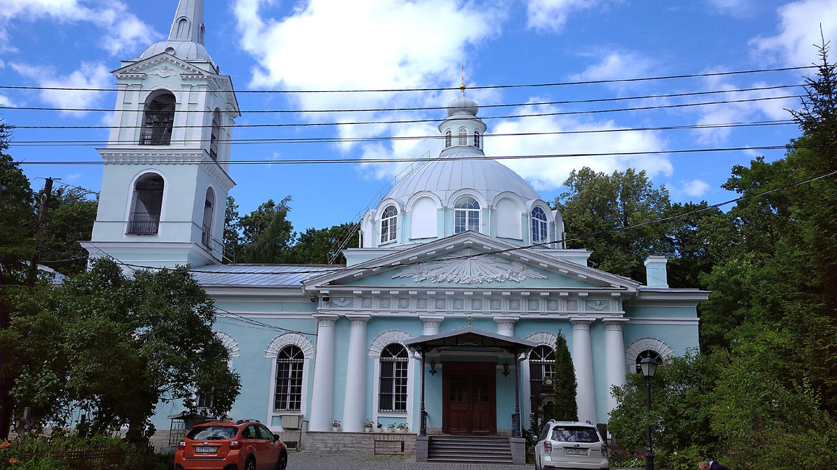 Церковь Смоленской иконы Божией матери на Смоленском кладбище Санкт-Петербурга