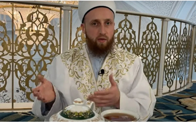 Имам Камаев источник фото https://dzen.ru/a/ZpY87HVpIG0xbdHY