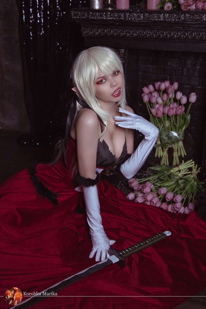 Kissshot Hurtunderblade Monogatari