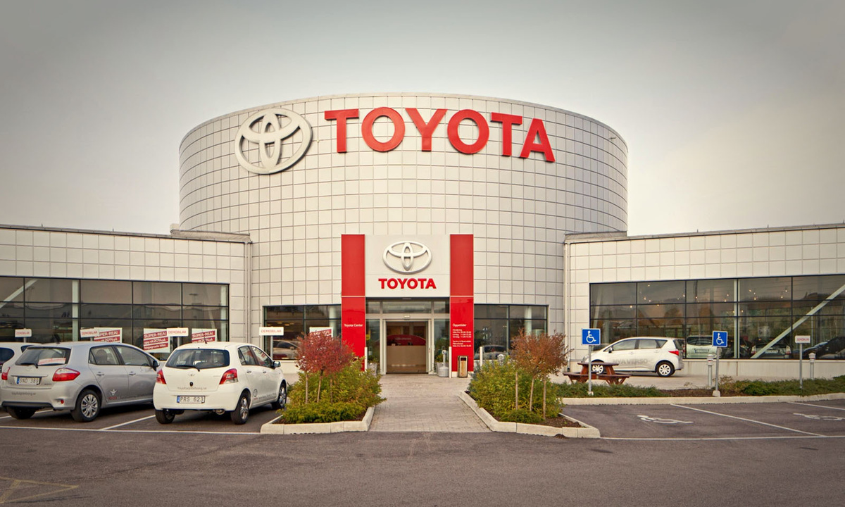 Компания Toyota взято с t-cars.ru