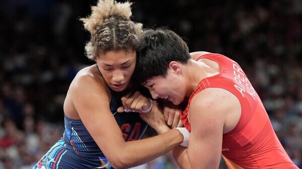    © AP Photo / Eugene Hoshiko