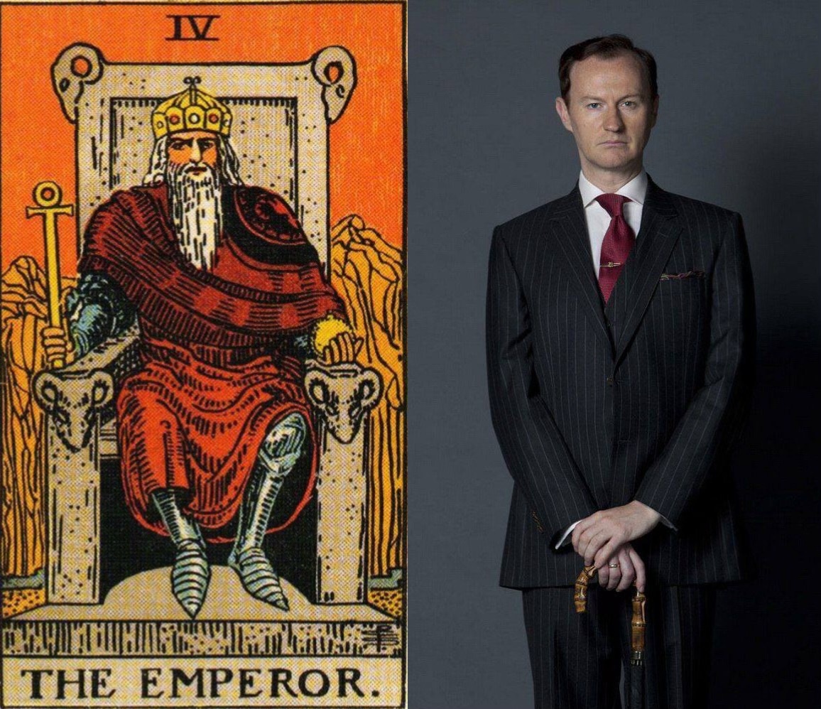 Император - Майкрофт Холмс (сериал "Шерлок")