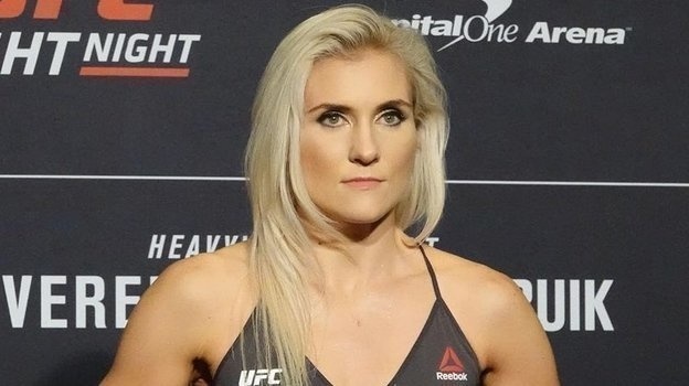    Яна Куницкая. Соцсети