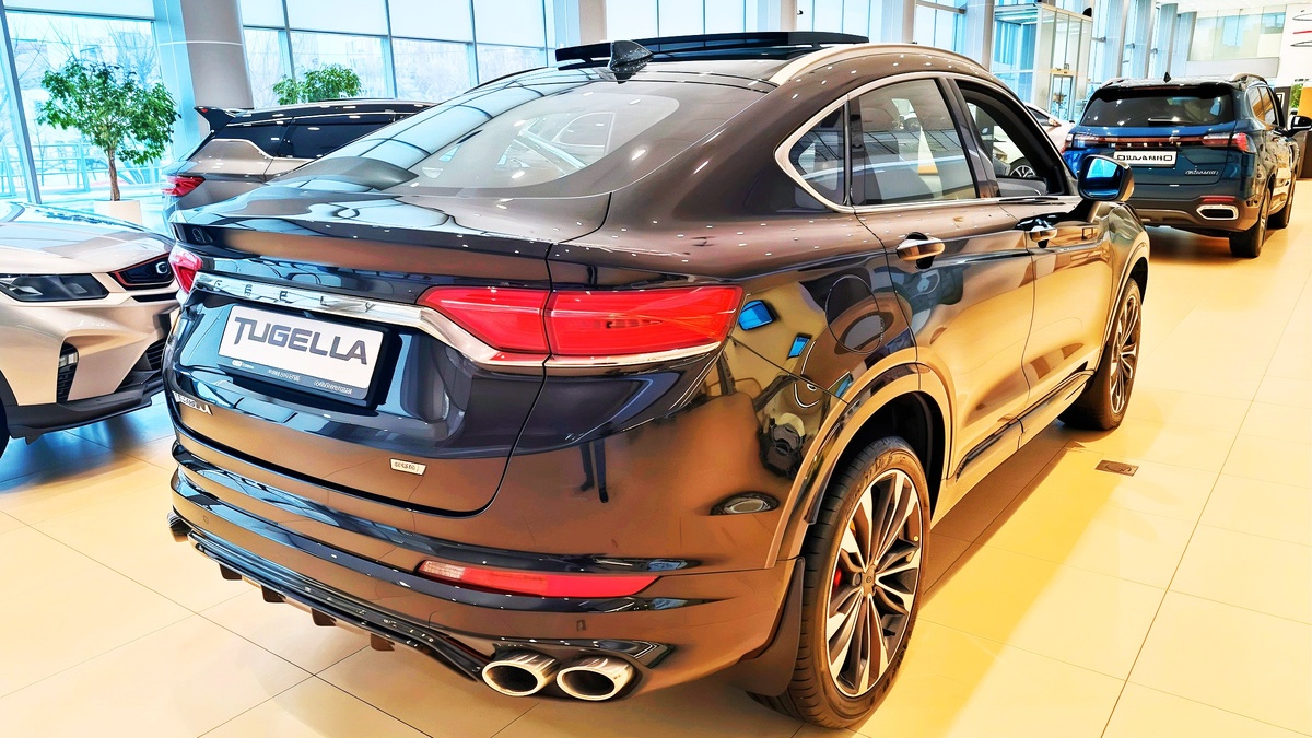 Новая Geely Togella, стоимость которой 4 миллиона рублей