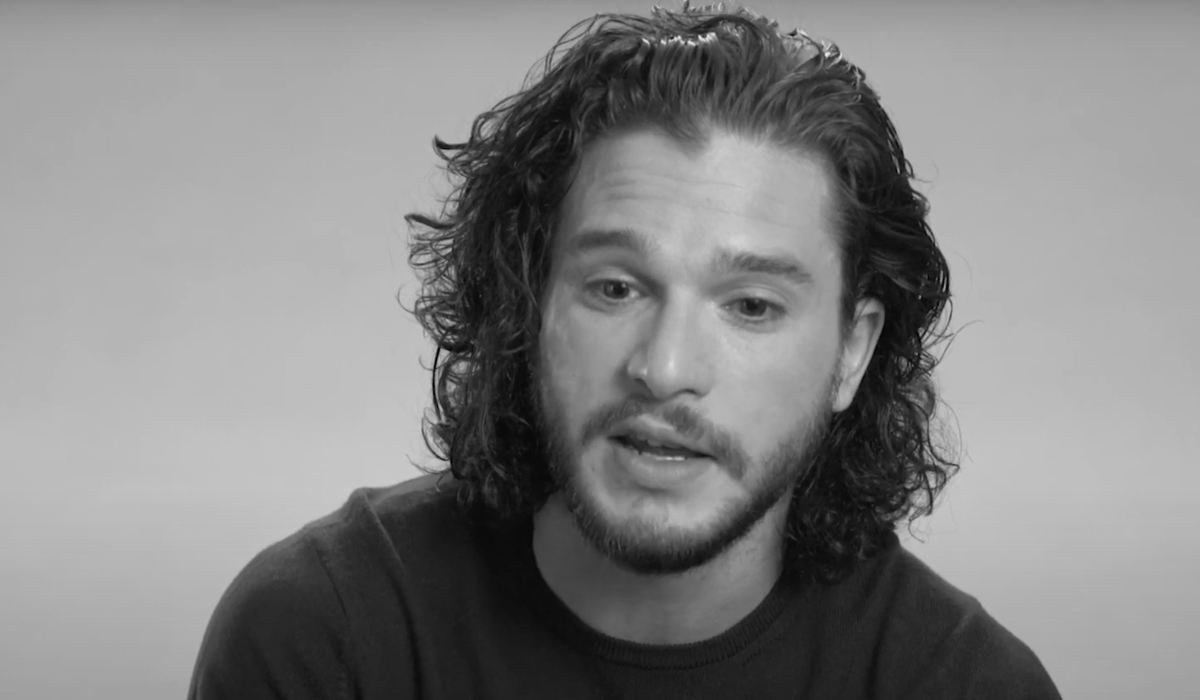    Кит Харингтон. Фото: YouTube / @GlamourRussia