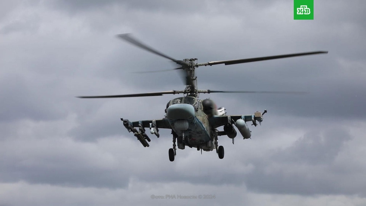    Вертолеты    Ка-52    уничтожили военных и технику ВСУ в приграничье Курской области