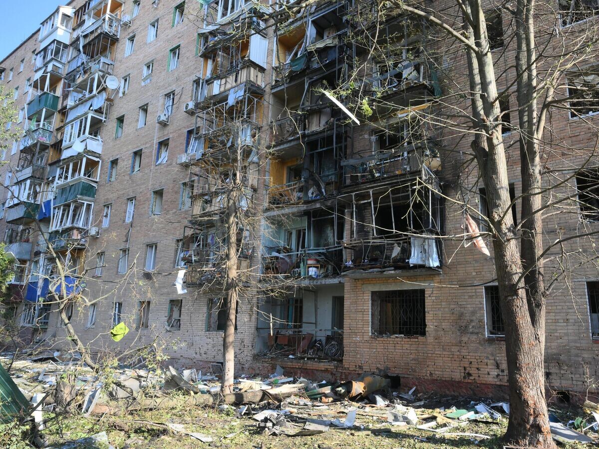    Последствия украинского обстрела Курска© РИА Новости / Илья Питалев