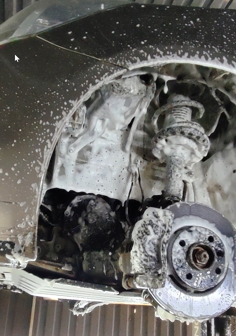 Мойка арок и днища_Антикор Центр в Калуге