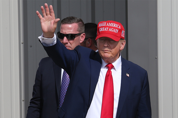    «У Трампа центр интересов в значительной степени смещен в сторону решения внутриамериканских проблем. Соответственно, ему в случае победы будет далеко не до Украины».   
Фото: Delcia Lopez/ Keystone Press Agency/ www.globallookpress.com