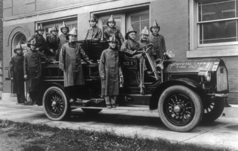 Пожарные из пожарной охраны Кристал-Лейк, 1914 год. Источник: Библиотека Конгресса // Общественное достояние