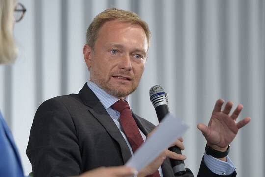    В ФРГ объяснили необходимость размещения в стране ракет США