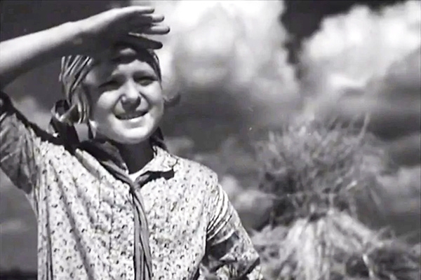Кадр из кинофильма "Дочь партизана", 1936 год