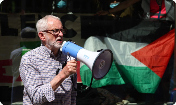 Пламенный Джереми Корбин.