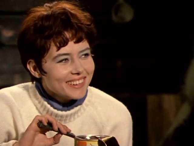Виктория Лепко в фильме "А человек играет на трубе", 1970