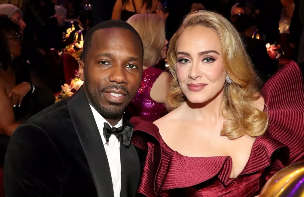     Рич Пол и Адель / Скриншот из видео «Adele Confirms She's ENGAGED to Rich Paul During Munich Concert»