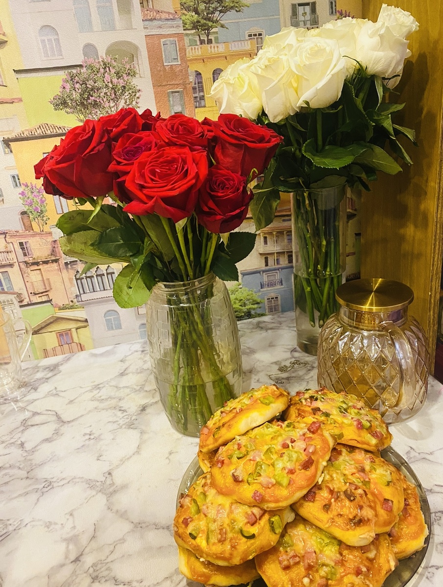 Столько мини-пицц у меня получается с одной порции теста