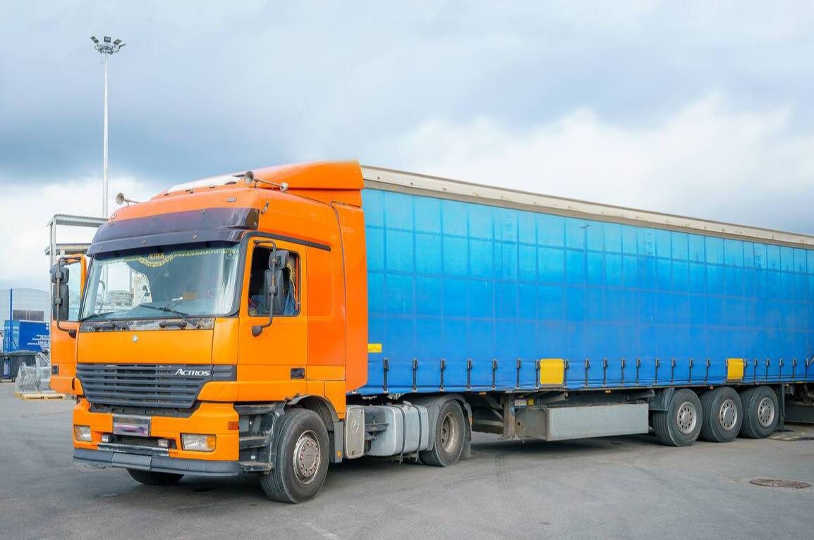    Югра отправила партию гуманитарной помощи в Курскую область