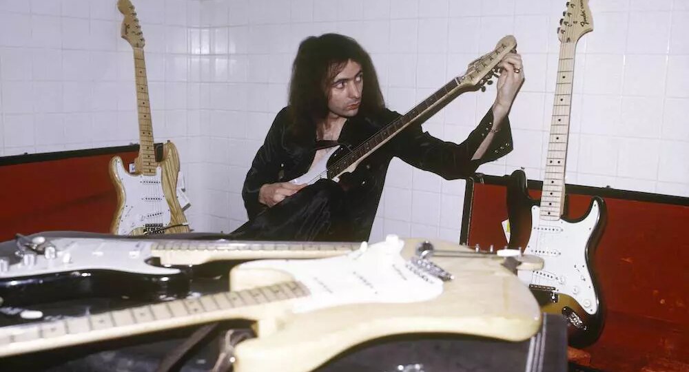 Играй громко! О гитарах Fender и дне рождения их создателя