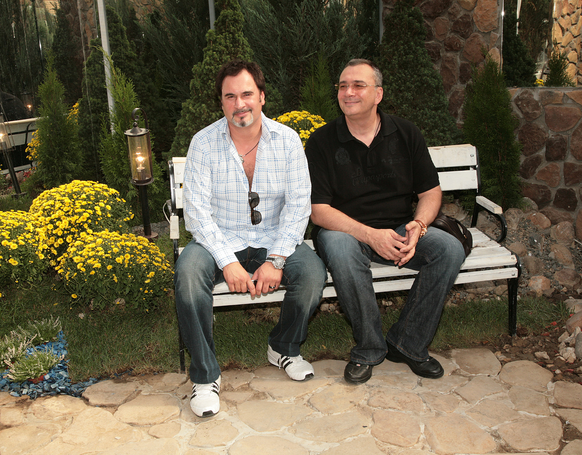 Natalya Loginova/Russian Look 