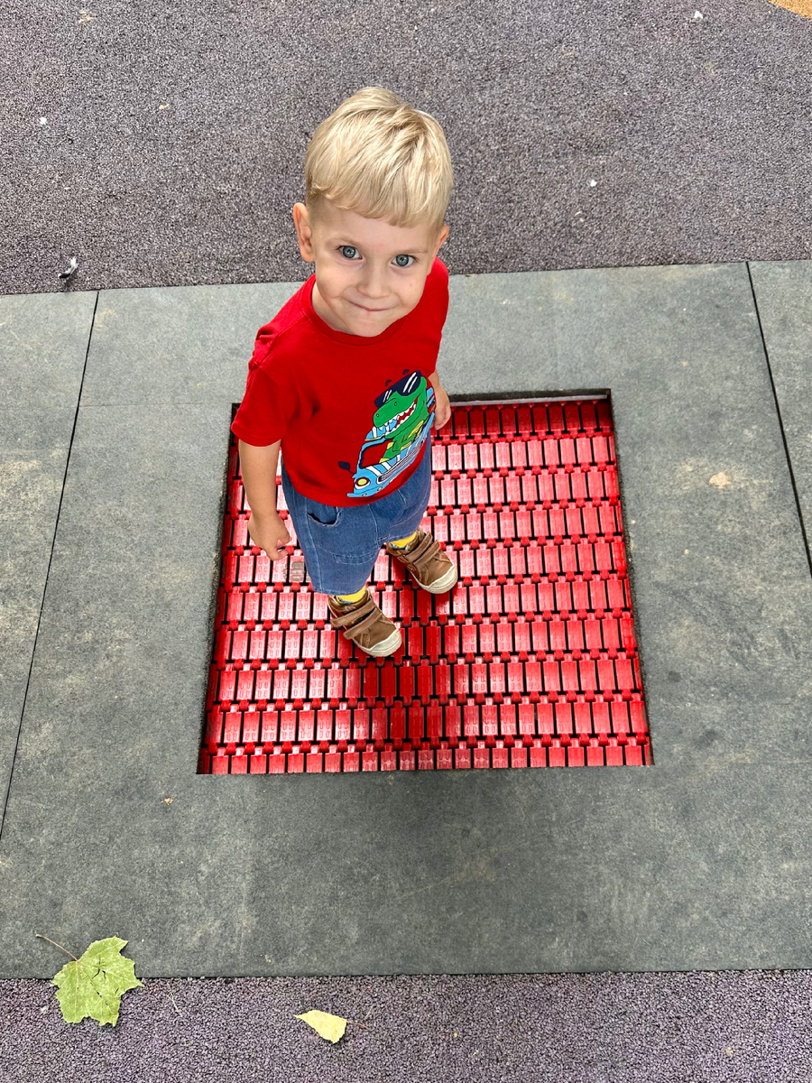 Так что уточняйте у воспитателей, как принято в вашем саду.