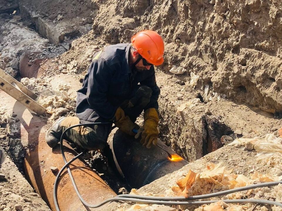    Ремонт теплосети. Источник: t.me/sgk_barnaul