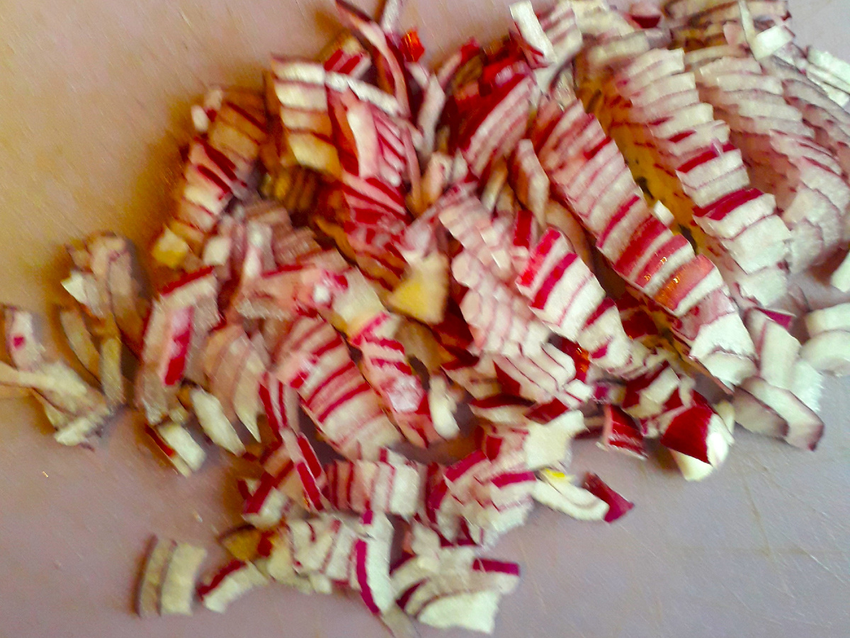 Фото 3. Порезанный лук