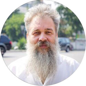 — У каждого города свои особенности. Будь то Новосибирск, Дубай, Москва, Шанхай или Бомбей. Везде в архитектурных проекциях отображается общество. Человек влияет на архитектуру и изменяет архитектурный облик, но и архитектура оказывает влияние на жителей. «Это взаимодействие в виде обратной связи», —говорит собеседник редакции.