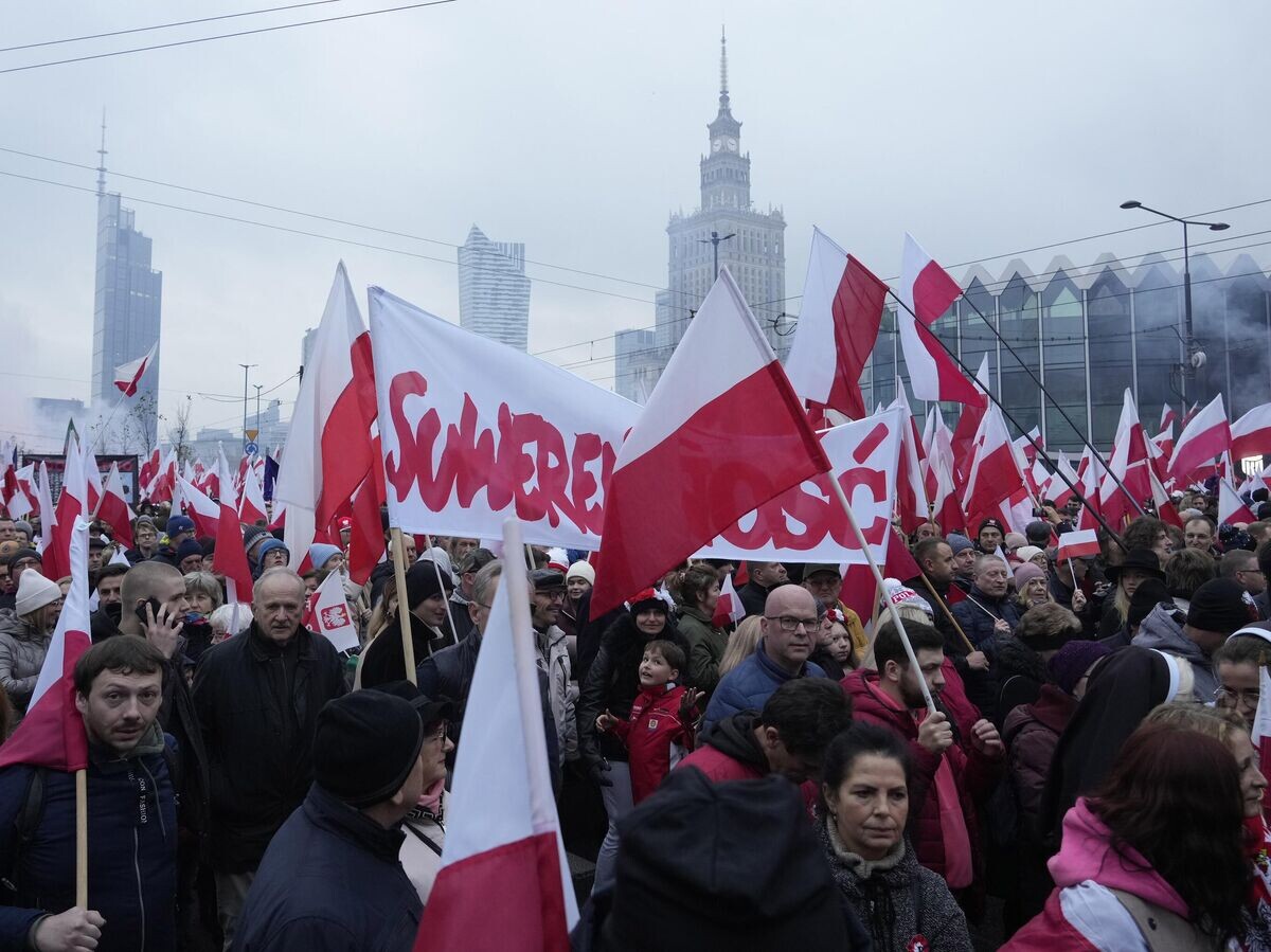    Марш националистов в Варшаве© AP Photo / Czarek Sokolowski