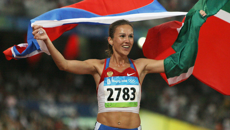    Гульнара Самитова-Галкина празднует победу на Олимпиаде-2008. Getty Images