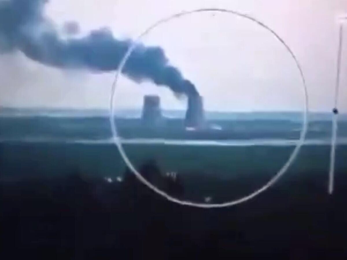    Удар украинского беспилотника по Запорожской АЭС© Ukrainian Presidential Press Office