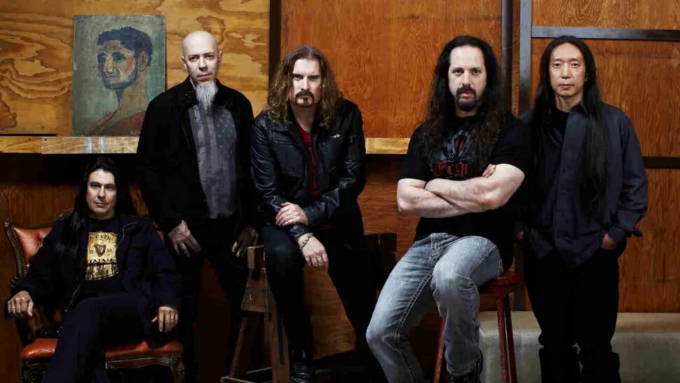 Dream Theater в 2013 году: (слева направо) Майк Манджини, Джордан Рудесс, Джеймс Лабри, Джон Петруччи, Джон Мен