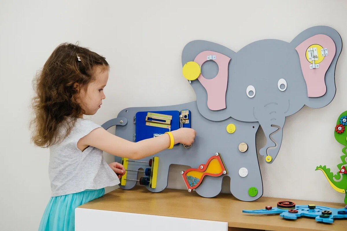 Бизиборд «Отважный слонёнок» №2 Источник: prioritet1.com