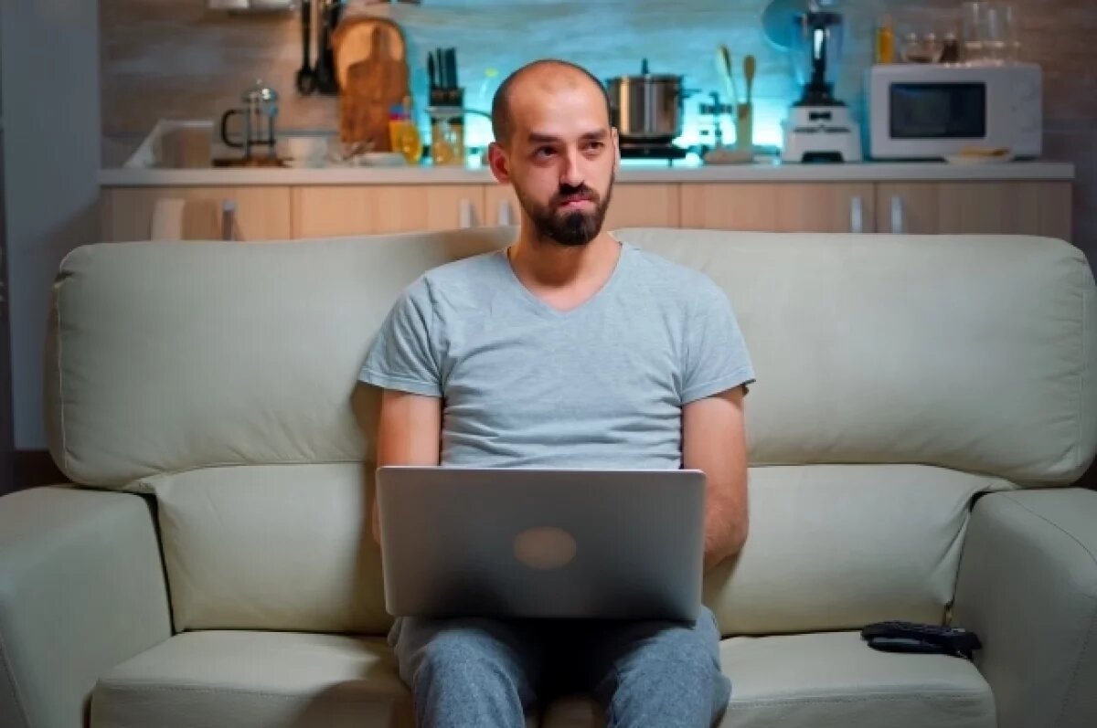    IT-специалист из Барнаула после увольнения присвоил себе проектор и ноутбук