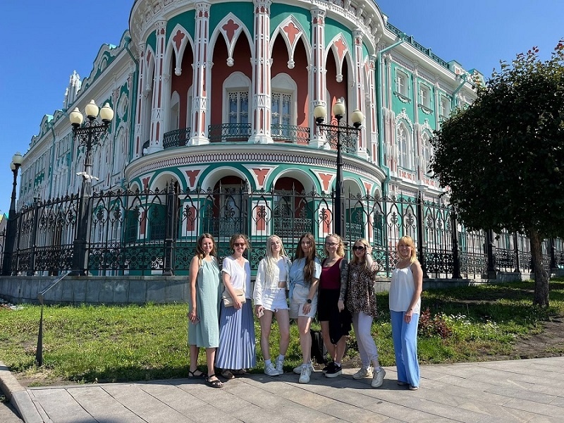 Туристический конкурс «Уральские каникулы»: 2024. Команда мобильного приложения «КУДА» принимает участие в съёмках тревел-сериала.