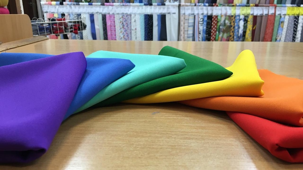 Выбираем однотонные ткани 