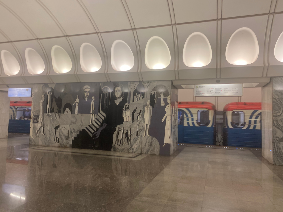 Станция метро Достоевская 