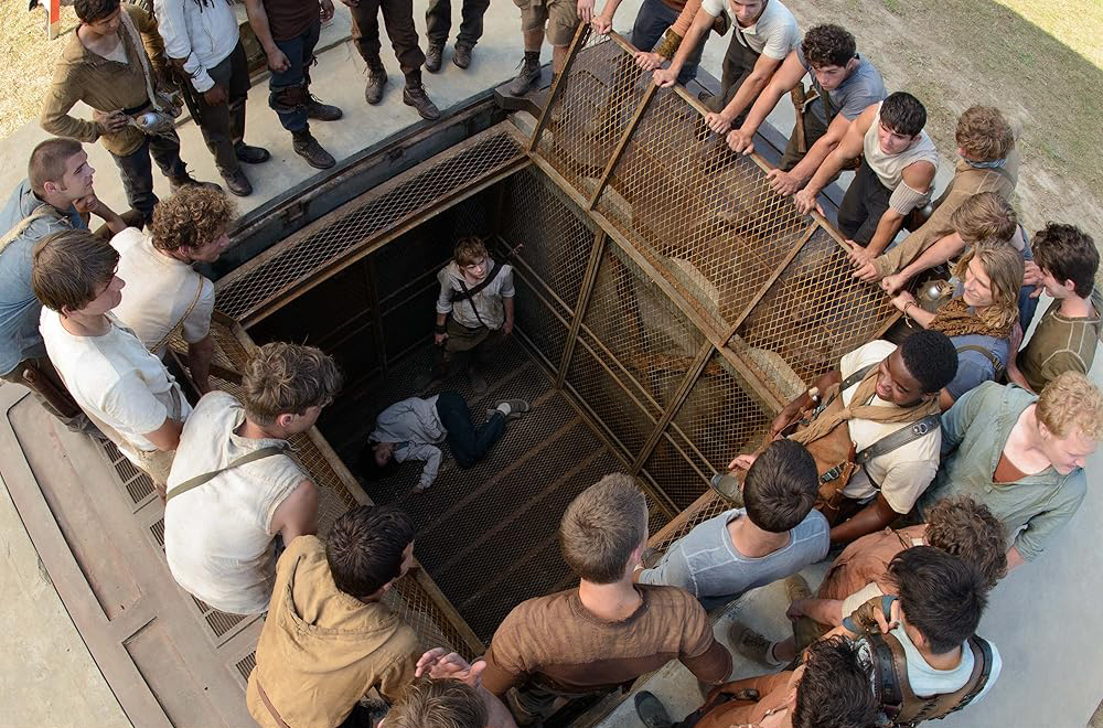 Кадр из фильма The Maze Runner. Режиссер: Уэс Болл. Оператор: Энрике Чедьяк. Производство: 20th Century Fox, Dayday Films, Gotham Group, The, Ingenious Media, Temple Hill Entertainment, TSG Entertainment. Показ в России: Двадцатый Век Фокс СНГ