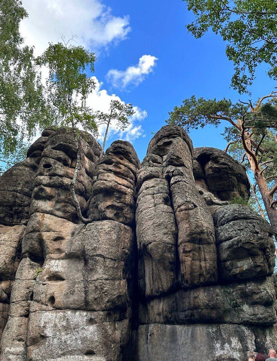 Скала "Четыре брата"