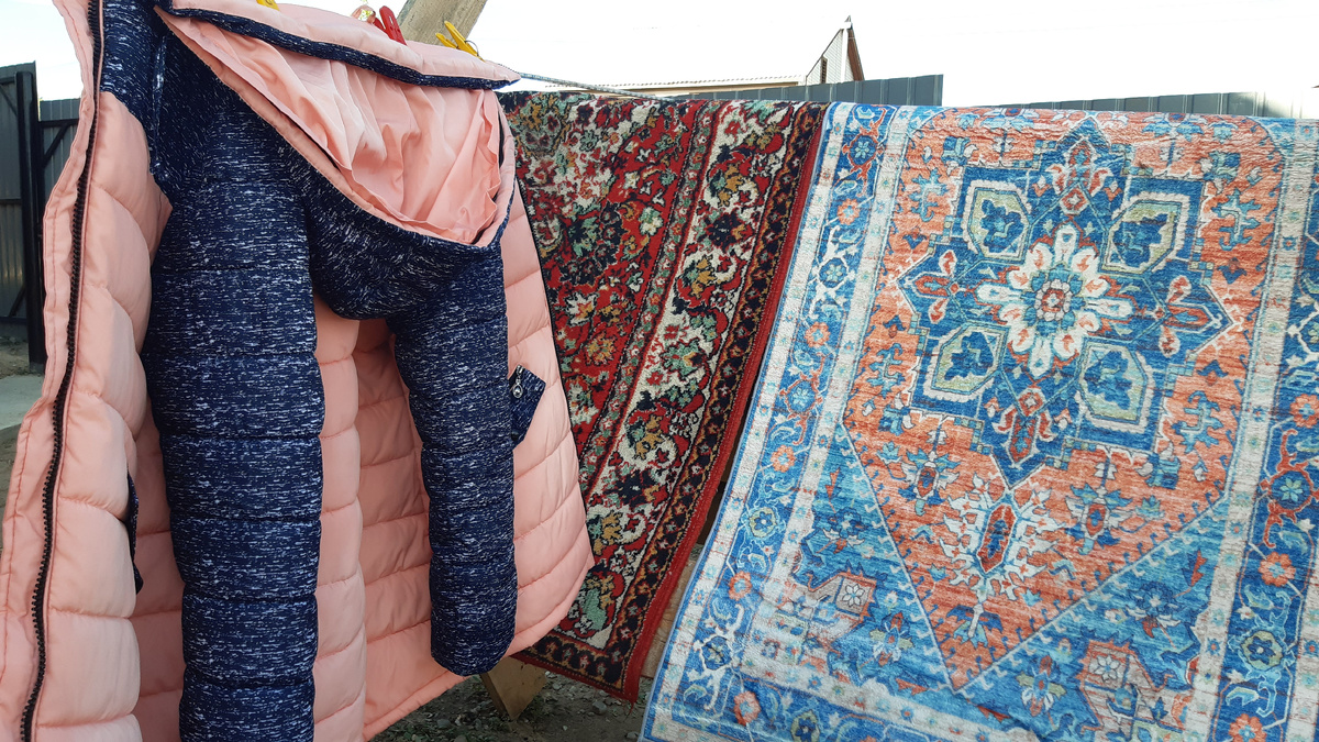 "Смешалось всё ..."